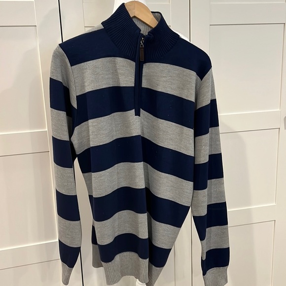 Sweater weather! NWT Men’s Striped Sweater - Picture 1 of 5